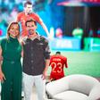 Adrien Silva em entrevista para A BOLA, na Cidade do Futebol (Foto: André Carvalho)
