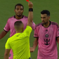 Vídeo: Busquets viu dois amarelos em 9 segundos no desastre (1-6) do Inter Miami