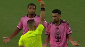 Vídeo: Busquets viu dois amarelos em 9 segundos no desastre (1-6) do Inter Miami