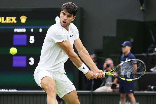 Wimbledon: Alcaraz garante presença nos 'quartos'