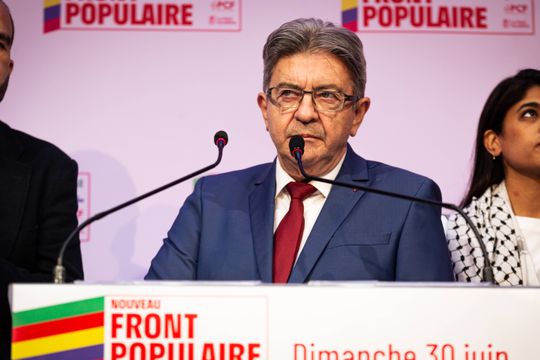 Bloco de esquerda vence segunda volta das eleições em França