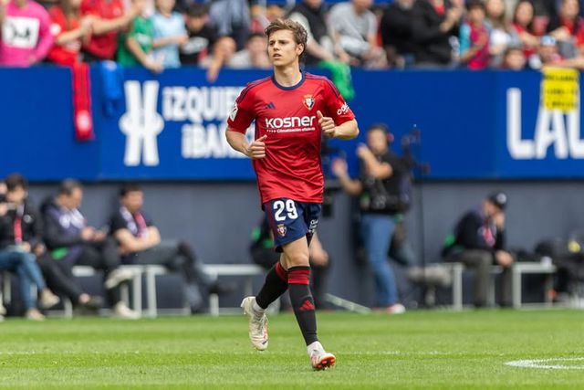 Xabi Huarte fez toda a carreira em Espanha, mas pode estar perto de rumar a Portugal para jogar no Tondela (Foto: Osasuna)
