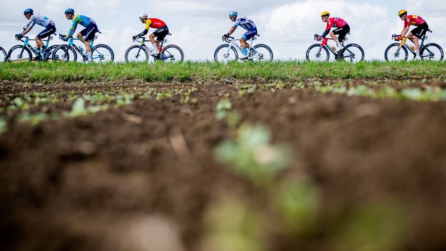 Falso Plano: o Tour arrancou a todo o gás