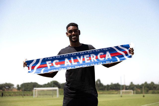 Felipe Lima aquando da apresentação pelo Alverca
Foto: Website do FC Alverca