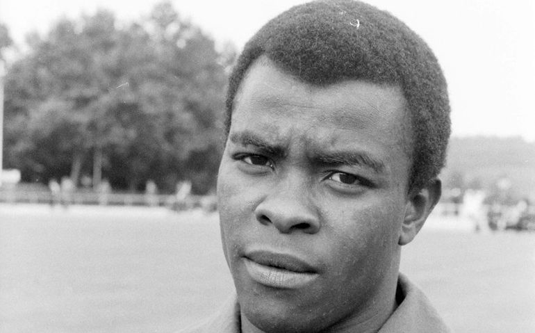 Jacinto João, aqui ao serviço da Seleção Nacional B, foi o herói da final da Taça de 1967. FOTO A BOLA