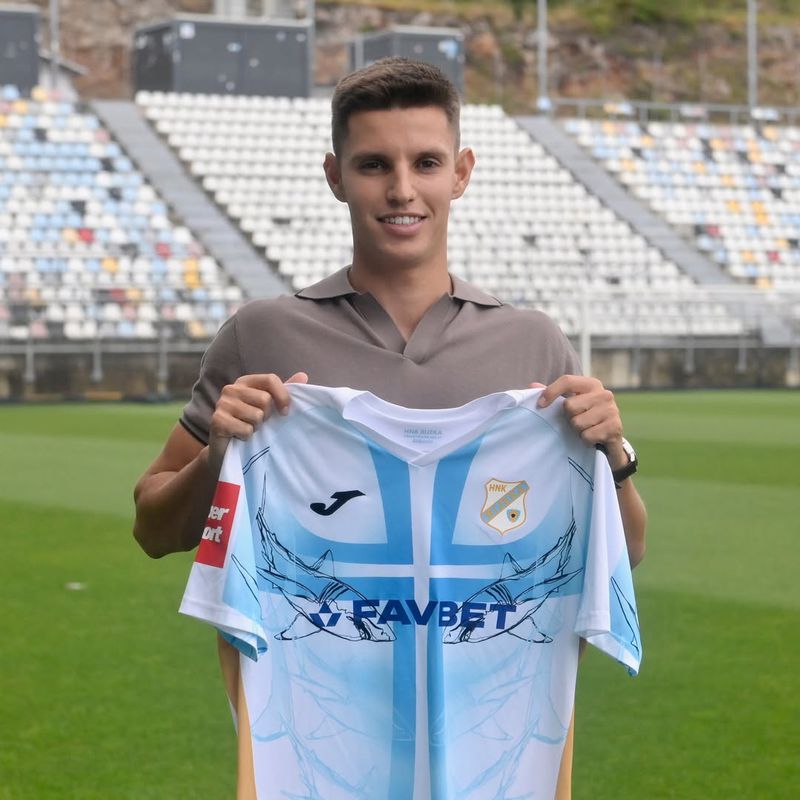 Mercado oficial: Tiago Dantas assina até 2029 pelo Rijeka