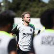 Sporting já tem internacionais a treinar em dia de festa