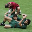 Cristiano Ronaldo e Luís Figo num treino da Seleção
