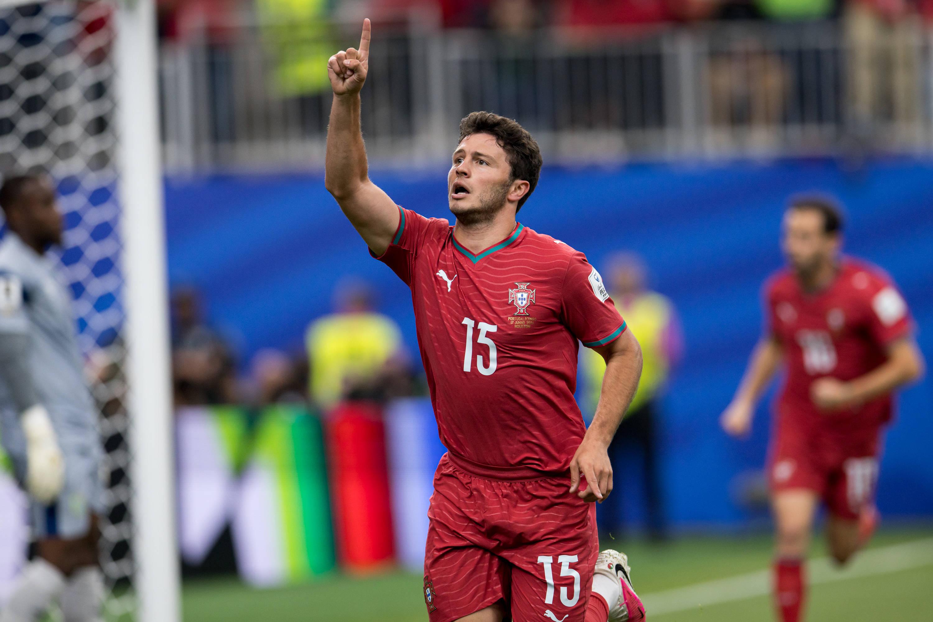 João Neves - 391 minutos