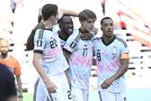 Lukebakio festeja golo de De Ketelaere