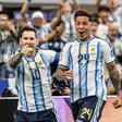 Enzo Fernández a celebrar com Messi