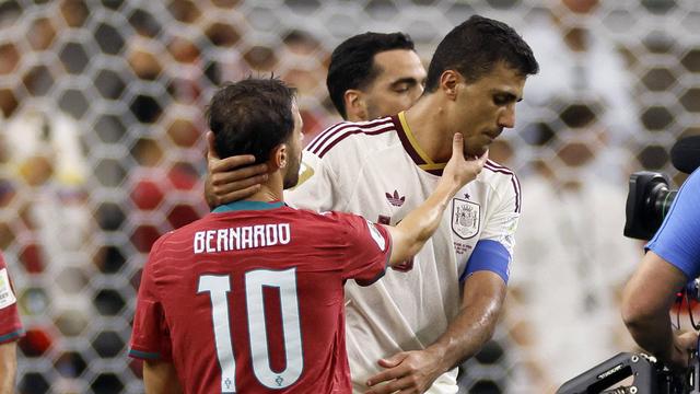 Rodri e Bernardo Silva fizeram as pazes no final do Portugal-Espanha (IMAGO)