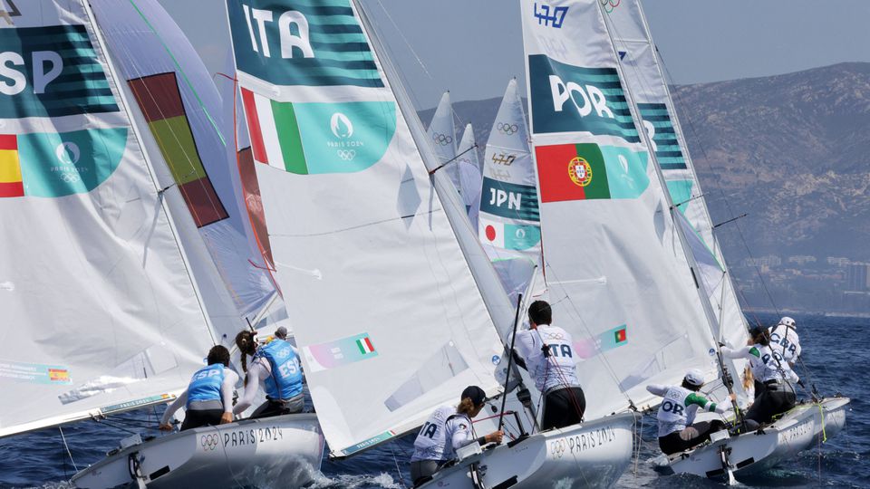 Vela: Medal Race de Diogo Costa e Carolina João adiada