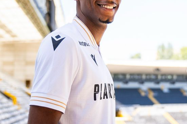 Oficial: Gustavo Silva apresentado no V. Guimarães