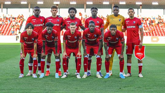 Gil Vicente: primeiro treino no novo relvado na antecâmara da viagem ao Dragão