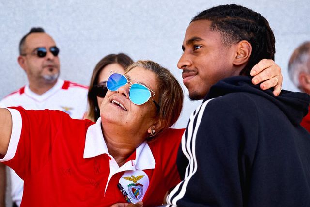 FOTOS: só o semblante de Rui Costa destoou da euforia do Benfica em Beja