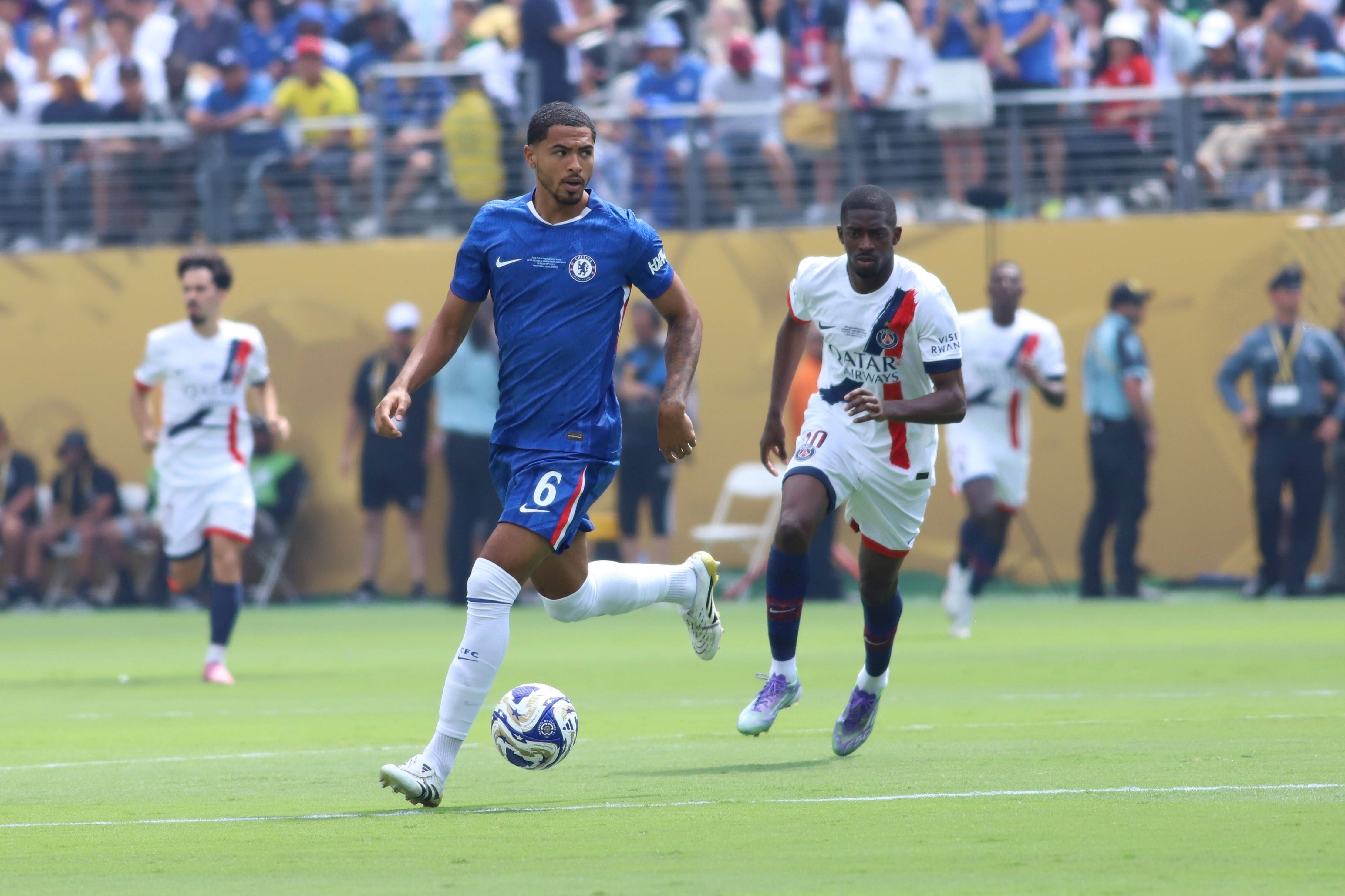 Levi Colwill, ao serviço do Chelsea, na final do Mundial de Clubes diante do PSG Foto: IMAGO