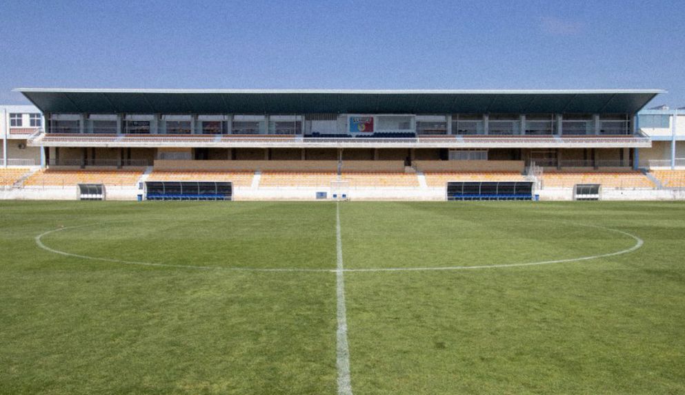 Estádio do Alverca foi licenciado pela Liga após a remodelação de que foi alvo