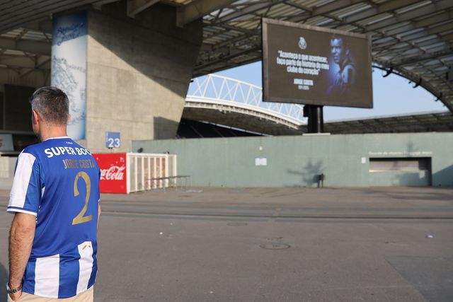 Família azul e branca despediu-se de Jorge Costa no Estádio do Dragão