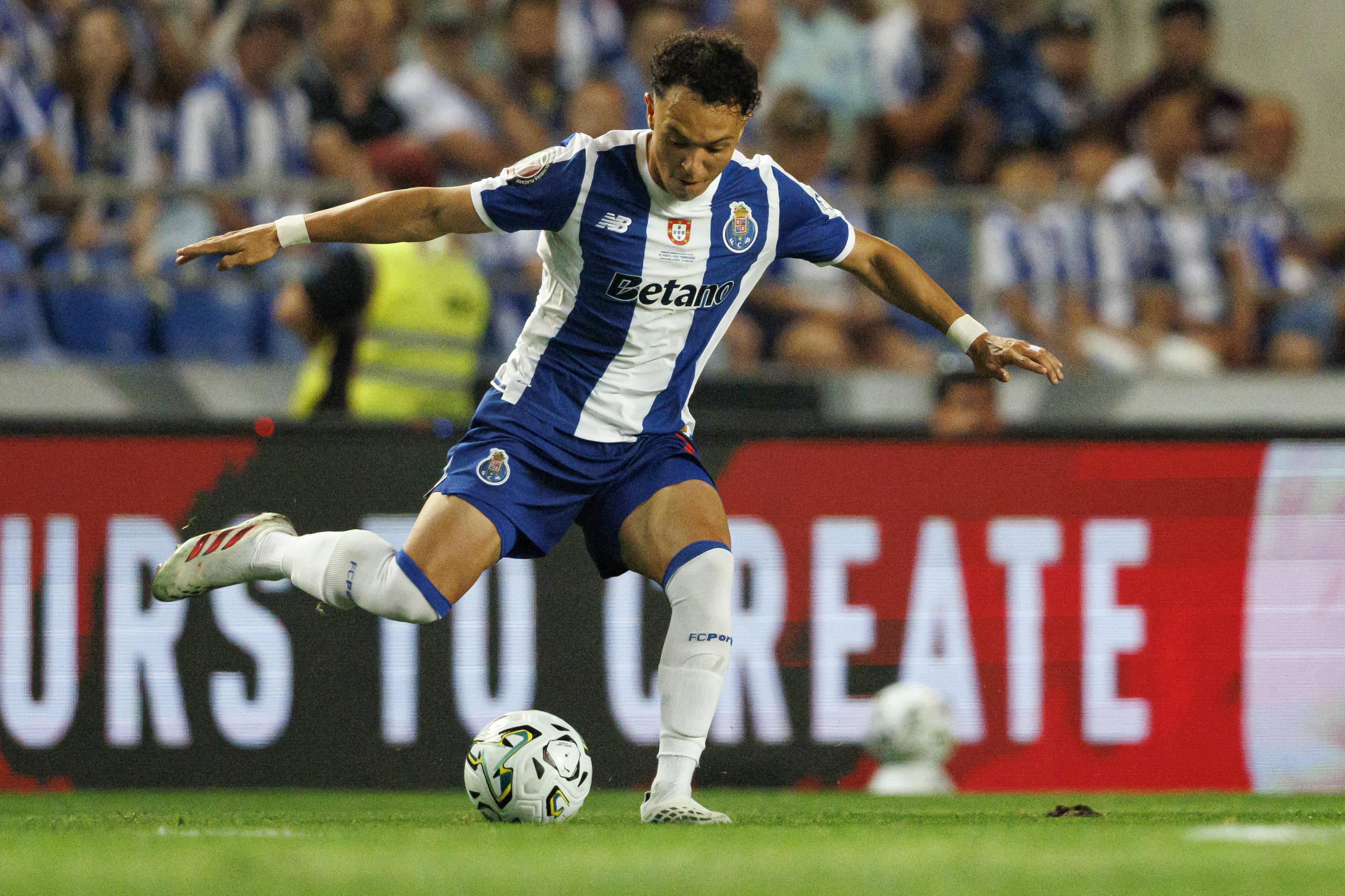 Pepê prestes a entrar no grupo restrito - Foto: IMAGO