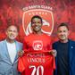 Vinícius Lopes prolongou a ligação ao Santa Clara até 2029. -Foto: SANTA CLARA