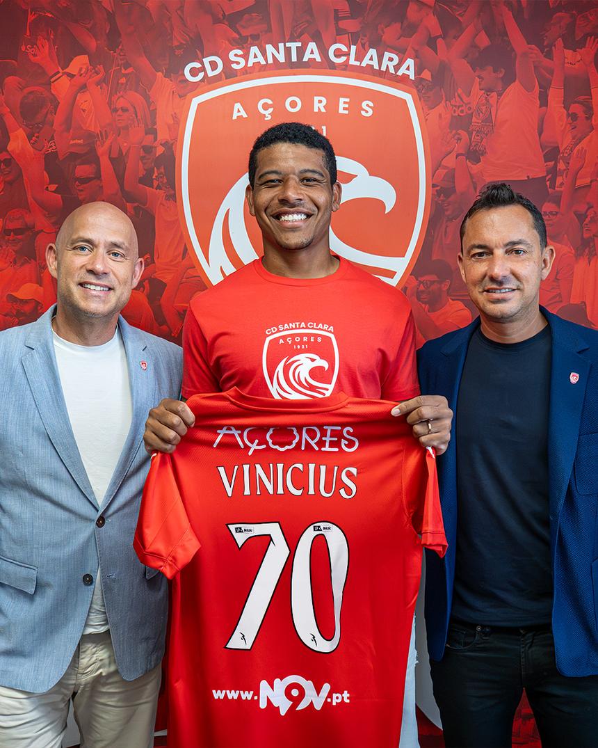 Vinícius Lopes prolongou a ligação ao Santa Clara até 2029. -Foto: SANTA CLARA