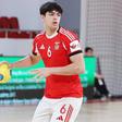 Miguel Maria Mendes, jovem lateral da equipa de andebol do Benfica lesinou-se ao serviço da seleção de sub-18 - Foto: SL Benfica