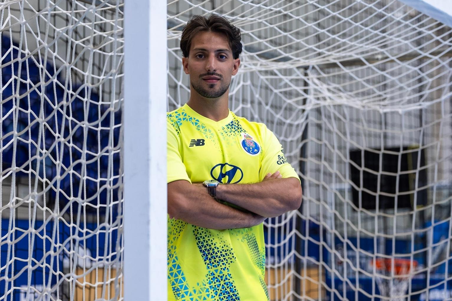 Leandro Costa reforça a baliza - Foto: FC Porto