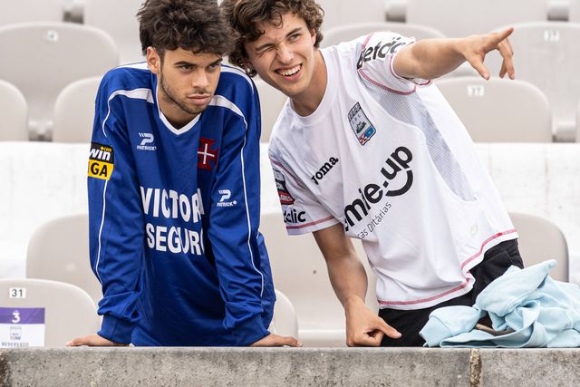 Ex-primodivisionarios dominam nas bancadas da Liga 2