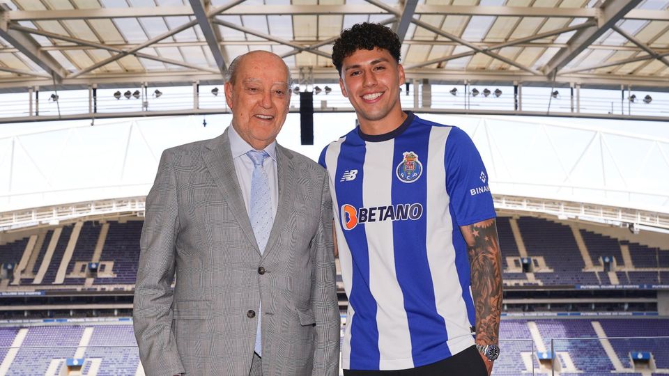 Mercado FC Porto: Francisco Conceição agiliza saída de Sánchez