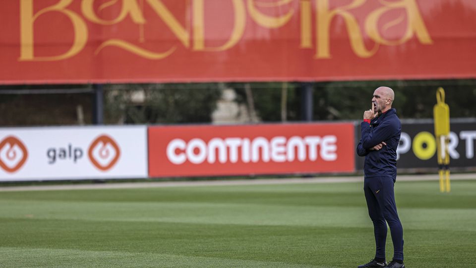 Treino da Seleção em Bratislava: um ausente e gritos por Ronaldo