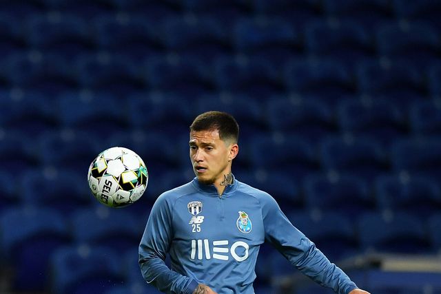 Otávio agradece ao universo do FC Porto o prémio de melhor jogador da Liga