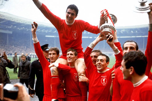 Morreu Ron Yeats, ‘colosso’ da história do Liverpool