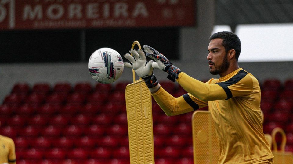 Gil Vicente despede-se de Vinícius Dias