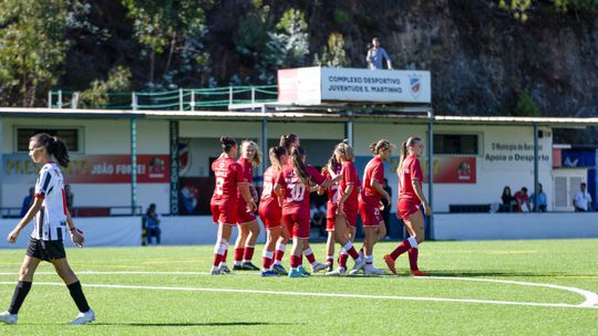 Gil Vicente: goleada da equipa feminina em dia de apresentação