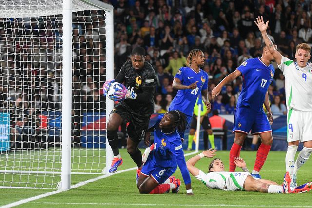 Maignan: «Apenas dois italianos seriam titulares pela França»