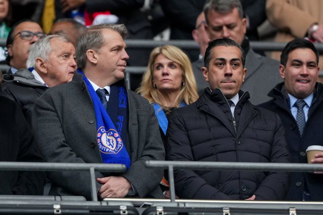 Chelsea à beira de 'guerra civil'