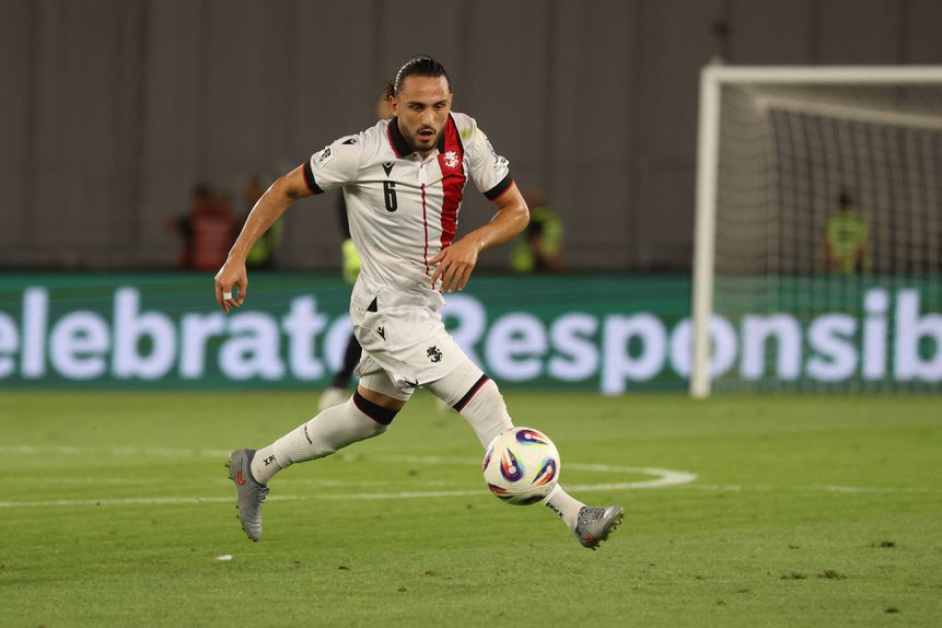 Giorgi Kochorashvili em representação da seleção da Geórgia - Foto: IMAGO