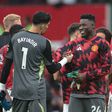 Onana foi suplente de Bayindir no início desta temporada