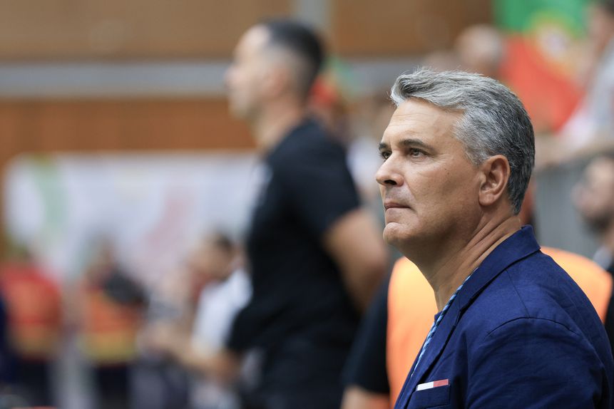 Nuno Lopes, treinador de França (Foto: EPA/MANUEL FERNANDO ARAUJO)