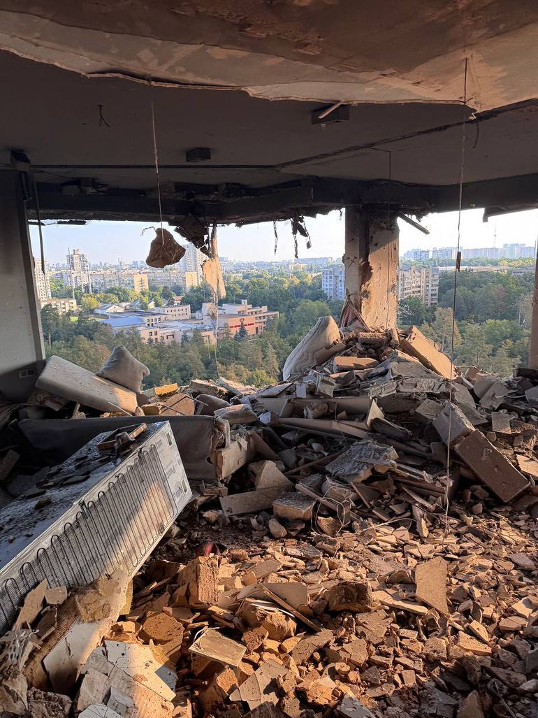 Sudakov partilhou imagens da destruição da sua casa em Kiev