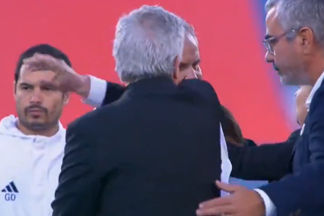 Tensão entre dirigentes do Benfica após derrota na Supertaça feminina (vídeo)