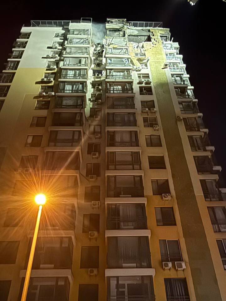 Sudakov partilhou imagens da destruição da sua casa em Kiev