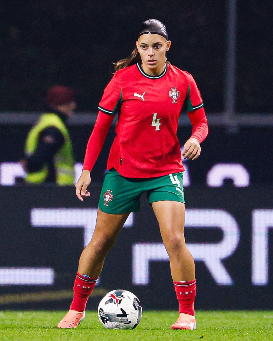 Érica Cancelinha, 19 anos, defesa do Sporting