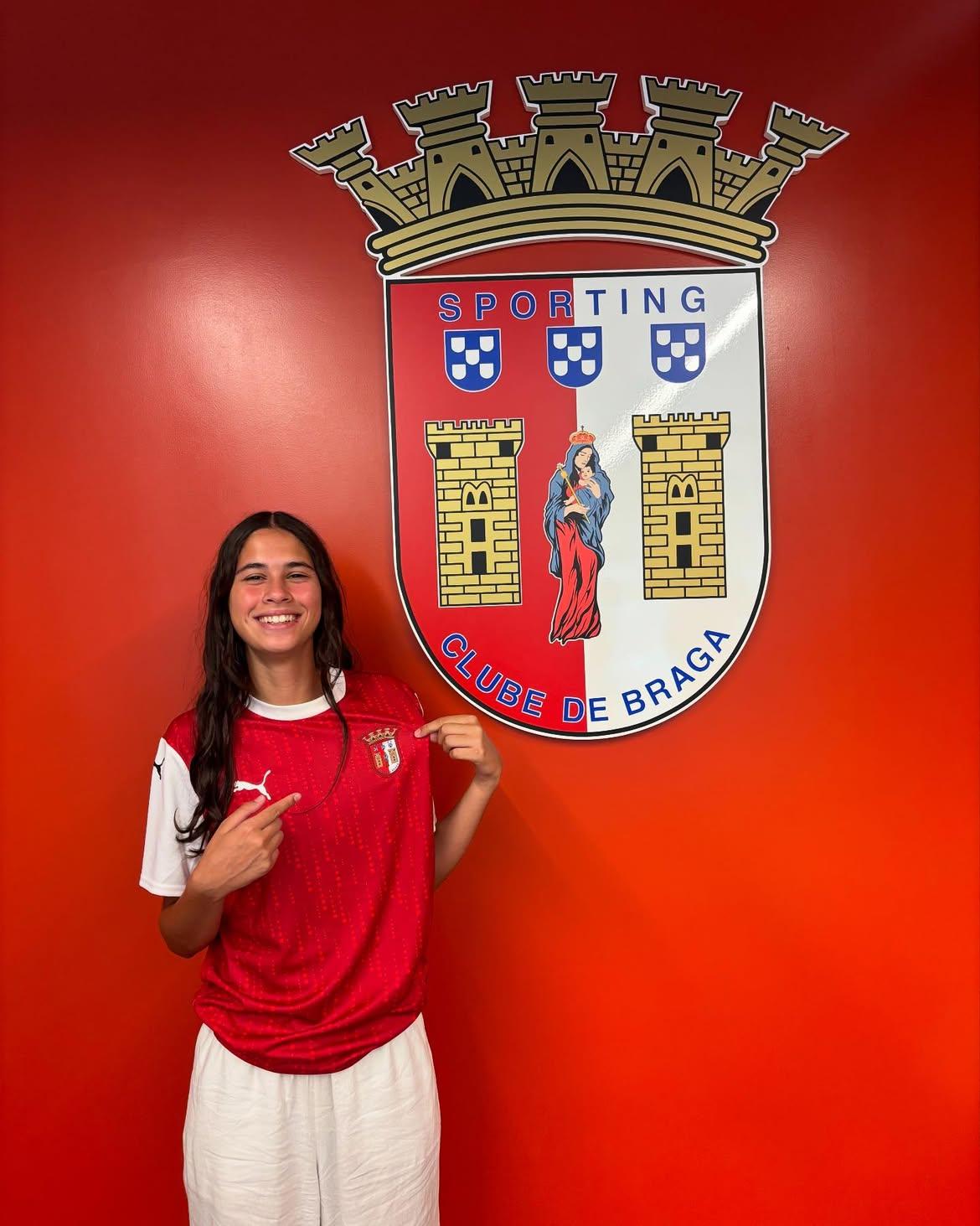 Luana Bessa, 18 anos, avançada do SC Braga