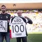 Borevkovic com a camisola comemorativa dos 100 jogos. Foto: Vitória de Guimarães