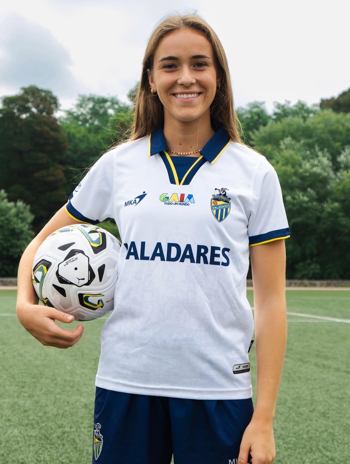 Joana Valente, 19 anos, média do Valadares-Gaia