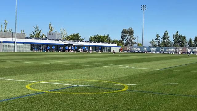 Treino do FC Porto no Olival na véspera da partida com o Man. City