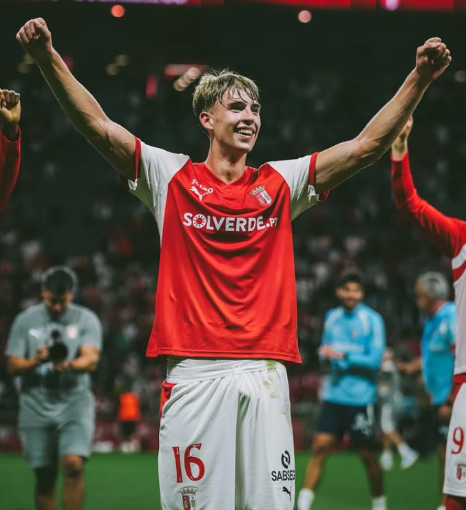Tommy Marqués começa a aparecer na equipa do SC Braga e promete aumentar as soluções do miolo — Foto: SC Braga