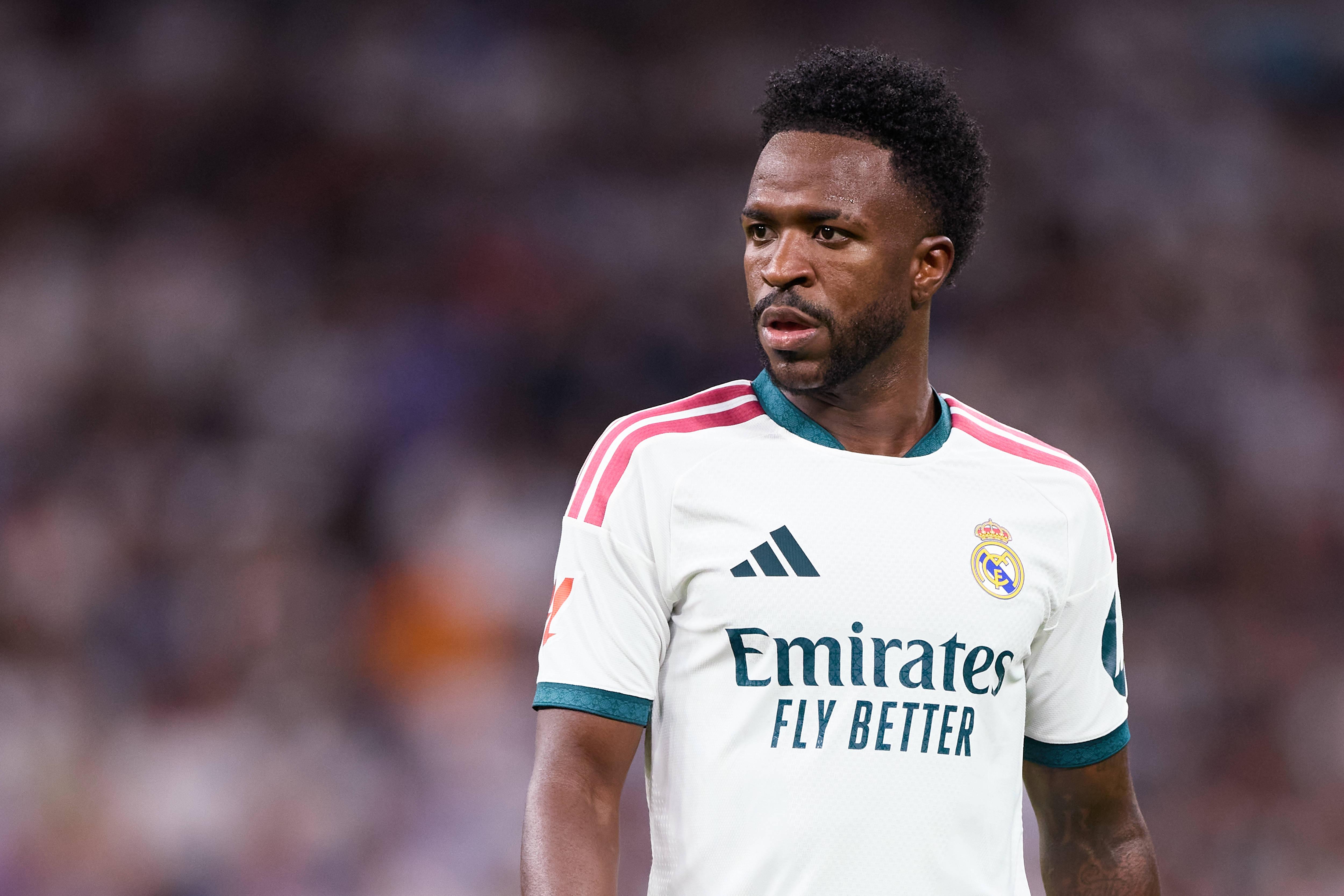 Vini Jr. mudou de visual antes de se apresentar ao trabalho no Real Madrid, surpreendendo com barba - Foto: IMAGO